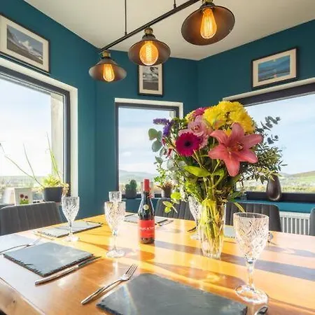 Blasket View - 5 Star Holiday home Dingle