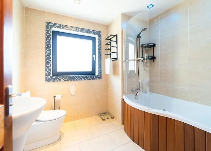 Blasket View - 5 Star * Дингл